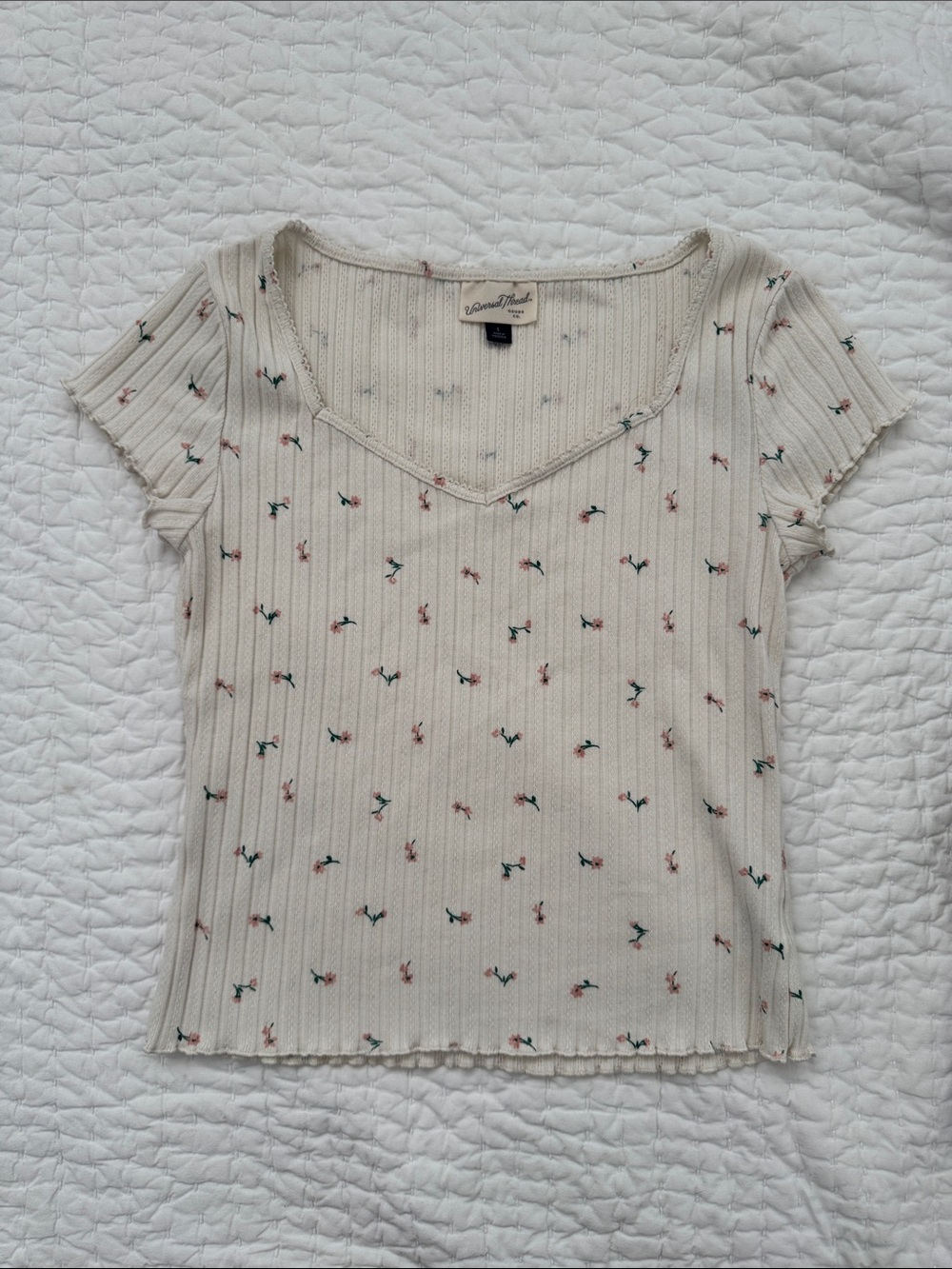 Universal Thread Cream Ribbed Floral Scoop-Neck Short Sleeve Top